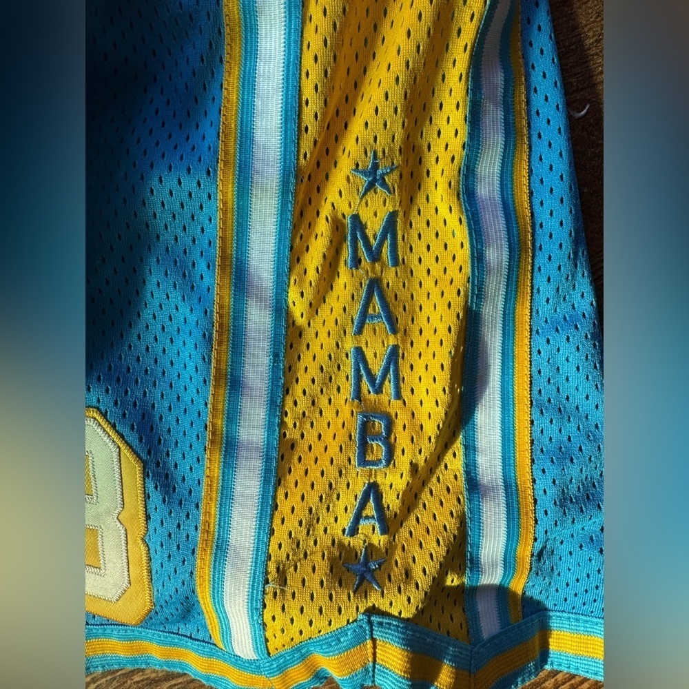 Headgear Classics Kobe Bryant Crenshaw Blue Mesh Shorts Mens Size L. NWT - Picture 5 of 8
